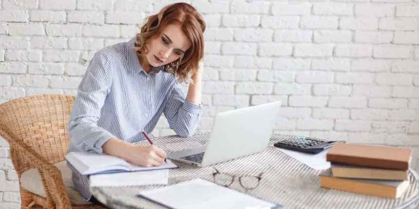 How to Write a Strong Scholarship Application Essay